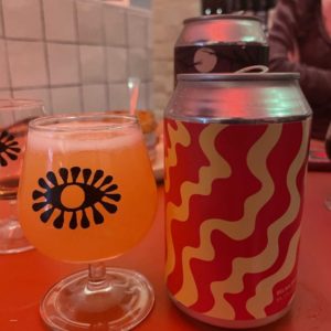 988fd25d52fd86cc3f6a3de6441e7be2_640x640